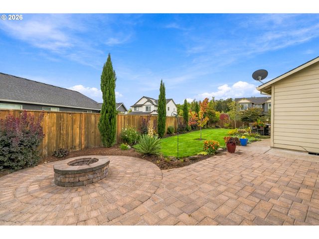 2944 Ne DRIFT Ct, Albany, OR 97321