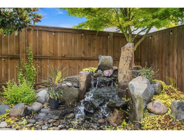 2944 Ne DRIFT Ct, Albany, OR 97321