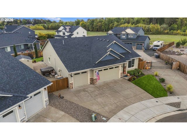 2944 Ne DRIFT Ct, Albany, OR 97321