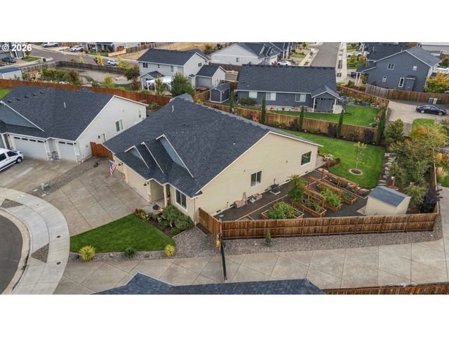 2944 Ne DRIFT Ct, Albany, OR 97321