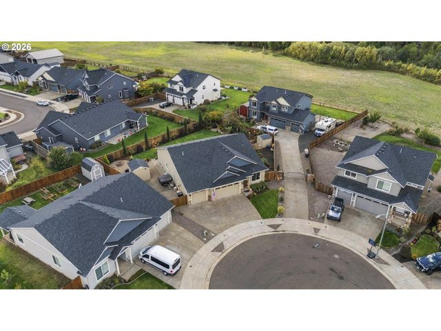 2944 Ne DRIFT Ct, Albany, OR 97321