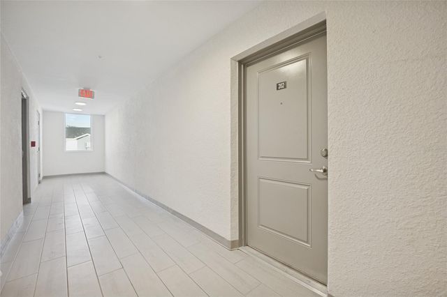1210 SOUTHSTATION PLACE 202, Orlando, FL 32809