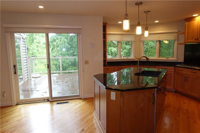 15 Valewood Run, Penfield, NY 14526