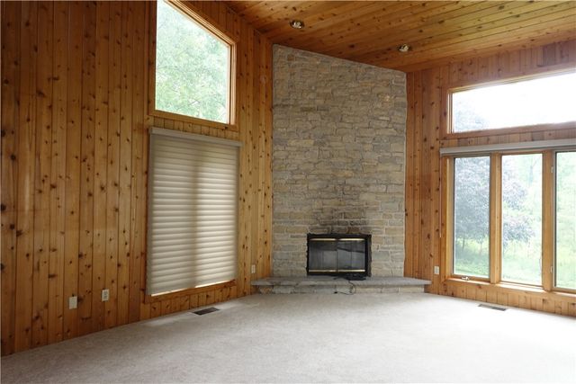 15 Valewood Run, Penfield, NY 14526