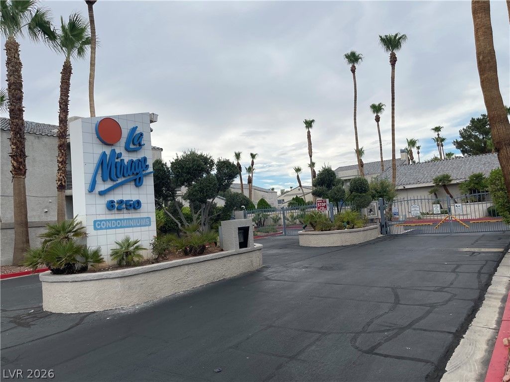 6250 West Flamingo Road 142, Las Vegas, NV 89103
