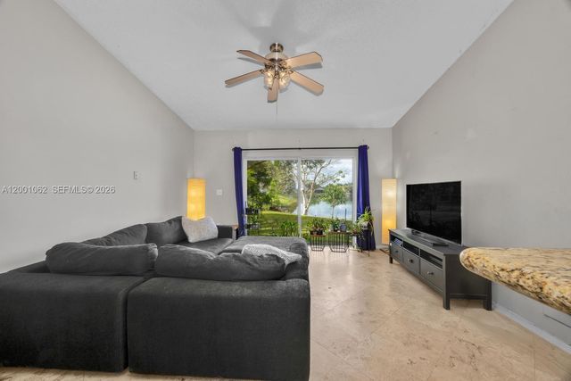 3110 SE 4th Pl, Homestead, FL 33033