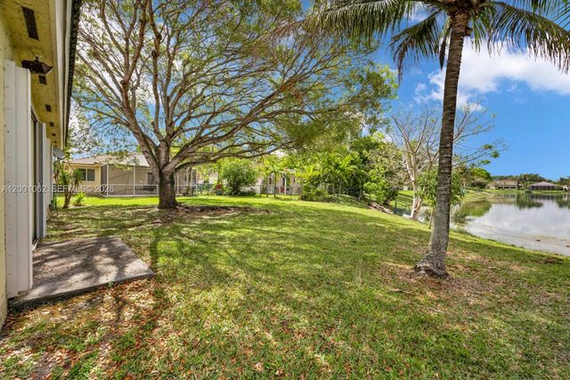 3110 SE 4th Pl, Homestead, FL 33033