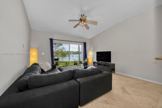 3110 SE 4th Pl, Homestead, FL 33033