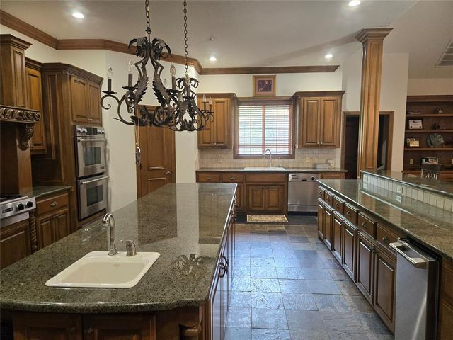 2800 E Hefner Road, Oklahoma City, OK 73131