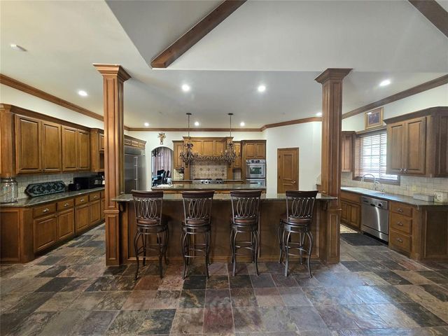 2800 E Hefner Road, Oklahoma City, OK 73131