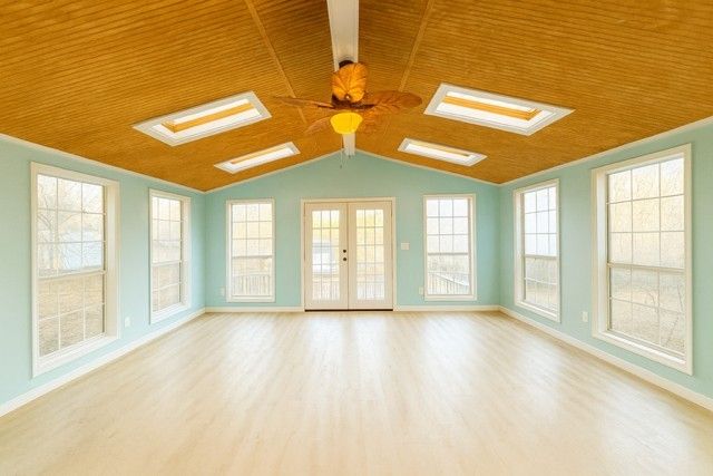 539 Womack Rd, Bethpage, TN 37022