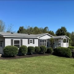 539 Womack Rd, Bethpage, TN 37022