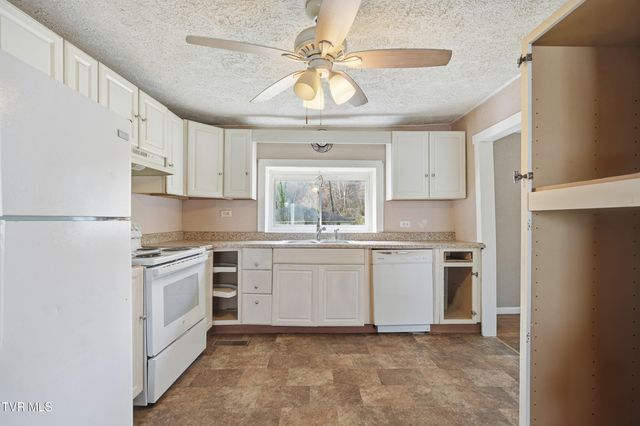 154 Dante Road, Saint Paul, VA 24283