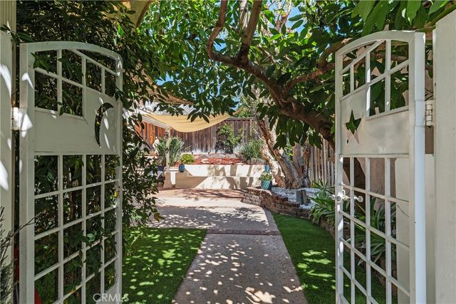 8 Monticello, Irvine, CA 92620