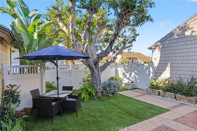 8 Monticello, Irvine, CA 92620