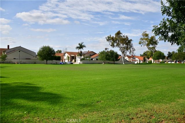 8 Monticello, Irvine, CA 92620