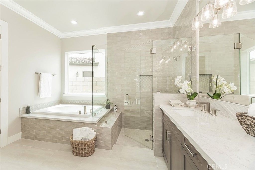 Image 30 of property listing at 11421 N Live Oak Drive, Fresno, CA 93730