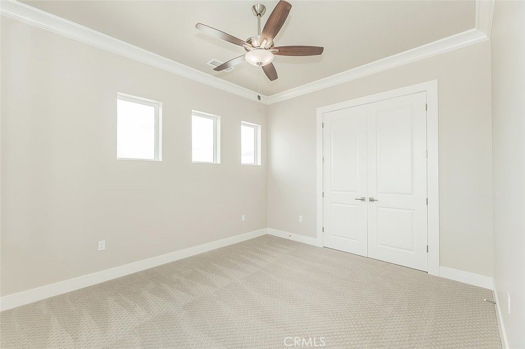 Image 44 of property listing at 11421 N Live Oak Drive, Fresno, CA 93730