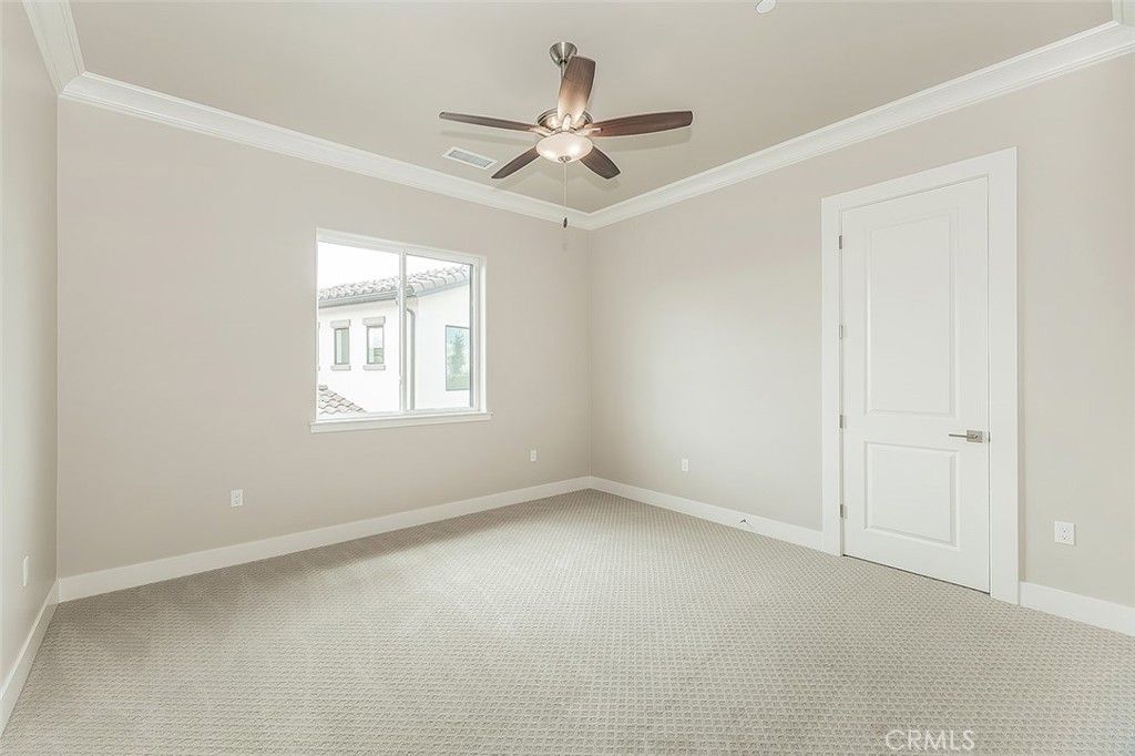 Image 48 of property listing at 11421 N Live Oak Drive, Fresno, CA 93730