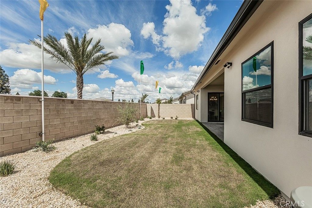 Image 61 of property listing at 11421 N Live Oak Drive, Fresno, CA 93730