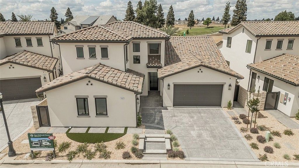 Image 65 of property listing at 11421 N Live Oak Drive, Fresno, CA 93730