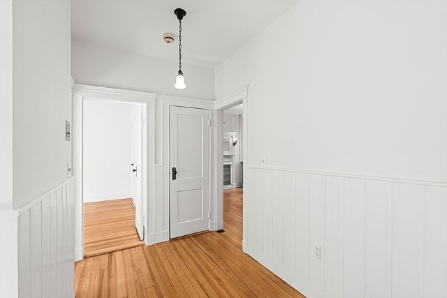 231 Rawson Rd 4, Brookline, MA 02445