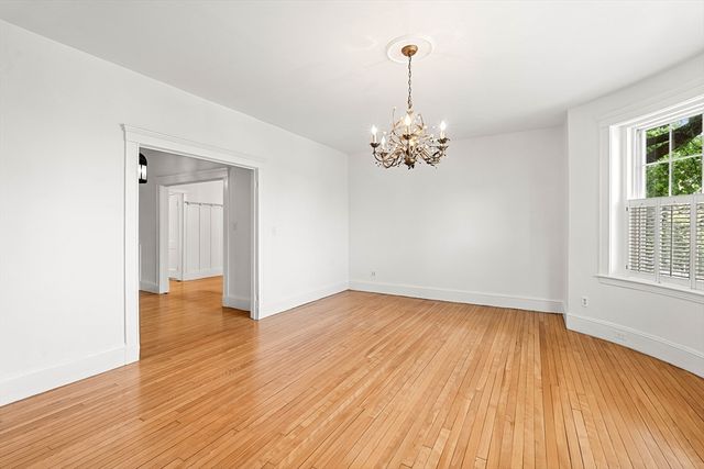 231 Rawson Rd 4, Brookline, MA 02445