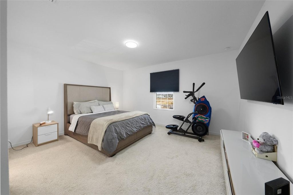 Image 17 of property listing at 454 ANNABELLE WAY, Davenport, FL 33837