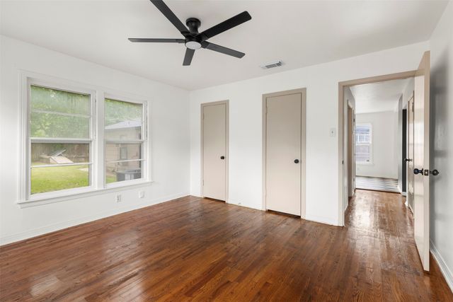 829 Yale Street, River Oaks, TX 76114
