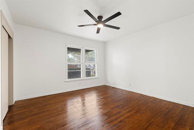 829 Yale Street, River Oaks, TX 76114