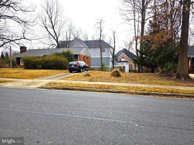 6633 MOLY DR, Falls Church, VA 22046