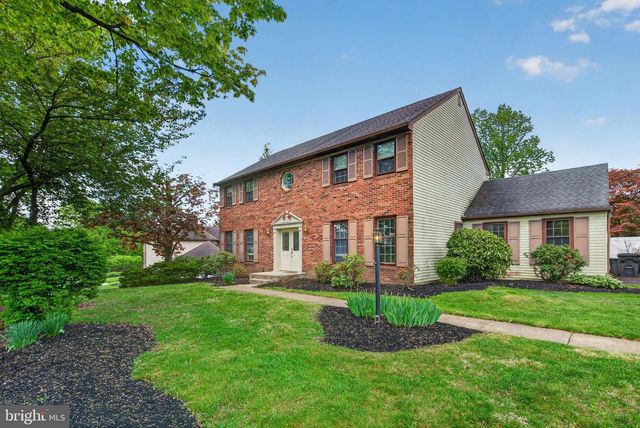 9 RENEE CIR, Richboro, PA 18954