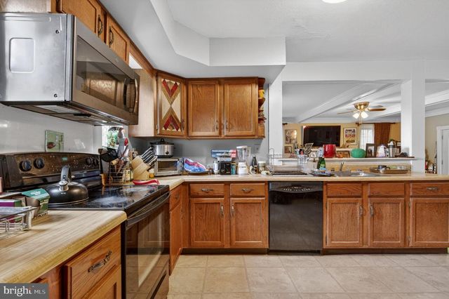 9 RENEE CIR, Richboro, PA 18954