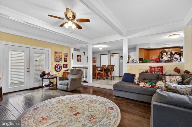 9 RENEE CIR, Richboro, PA 18954