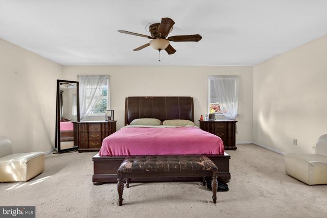 9 RENEE CIR, Richboro, PA 18954
