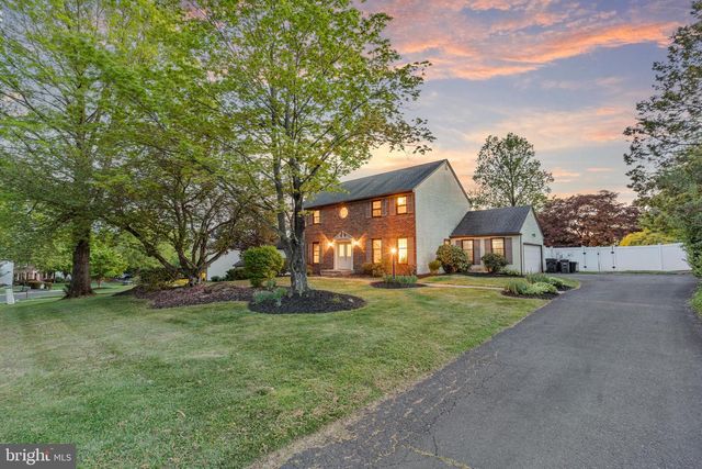 9 RENEE CIR, Richboro, PA 18954