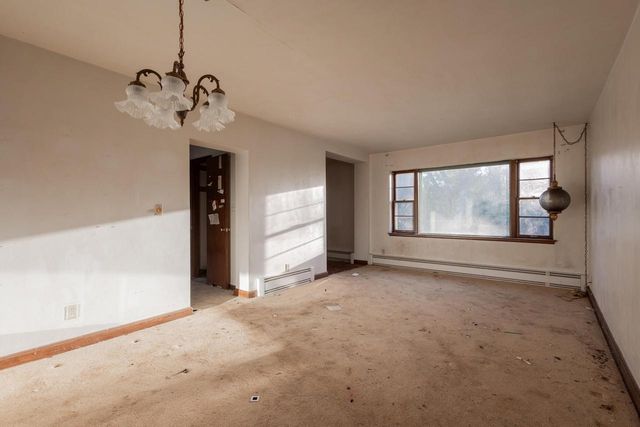 10019 N Cedarburg ROAD, Mequon, WI 53092