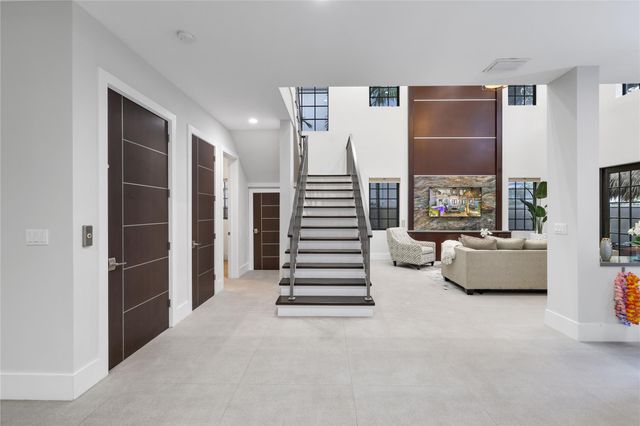 1404 SE 2nd Ct, Fort Lauderdale, FL 33301