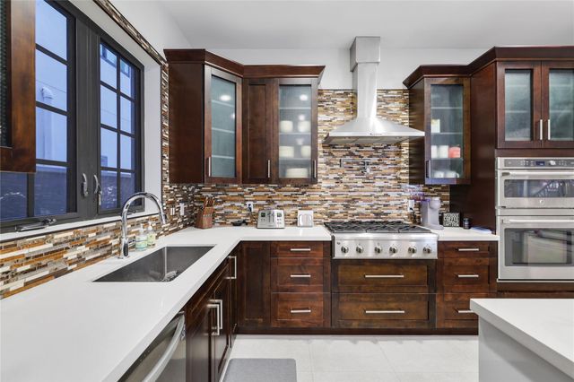 1404 SE 2nd Ct, Fort Lauderdale, FL 33301