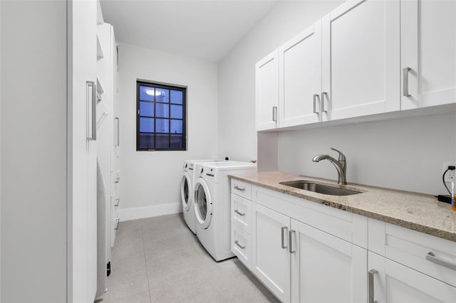 1404 SE 2nd Ct, Fort Lauderdale, FL 33301