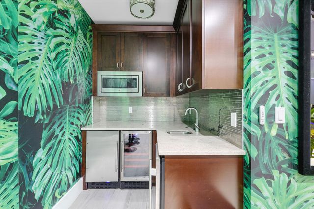 1404 SE 2nd Ct, Fort Lauderdale, FL 33301