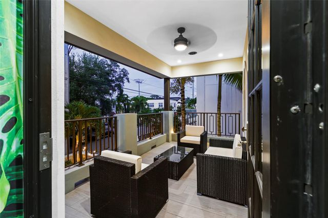 1404 SE 2nd Ct, Fort Lauderdale, FL 33301