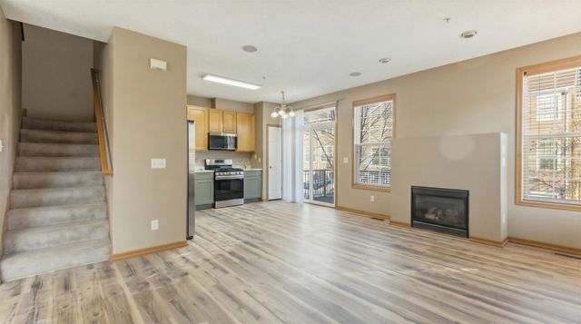 9980 Wildflower Drive, Eden Prairie, MN 55347