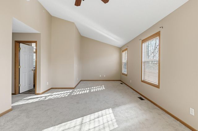 9980 Wildflower Drive, Eden Prairie, MN 55347