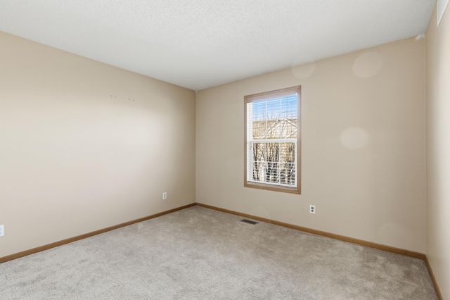 9980 Wildflower Drive, Eden Prairie, MN 55347