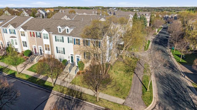 9980 Wildflower Drive, Eden Prairie, MN 55347