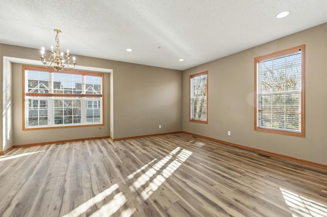 9980 Wildflower Drive, Eden Prairie, MN 55347