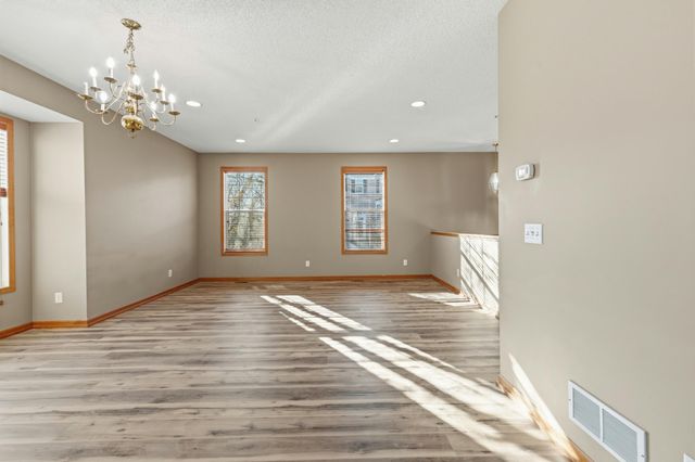 9980 Wildflower Drive, Eden Prairie, MN 55347