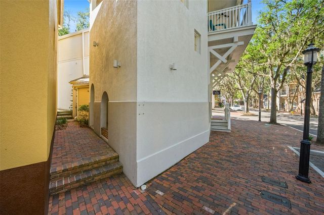 5213 SW 91ST TERRACE B, Gainesville, FL 32608