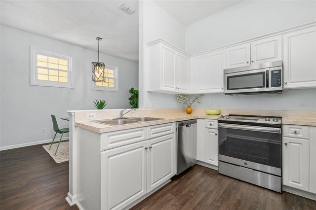 5213 SW 91ST TERRACE B, Gainesville, FL 32608